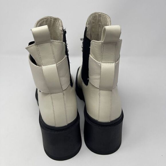 KARL LAGERFELD PARIS Cavin Metallic Block Heel Square Ankle Boot Sz 10 - Picture 3 of 7